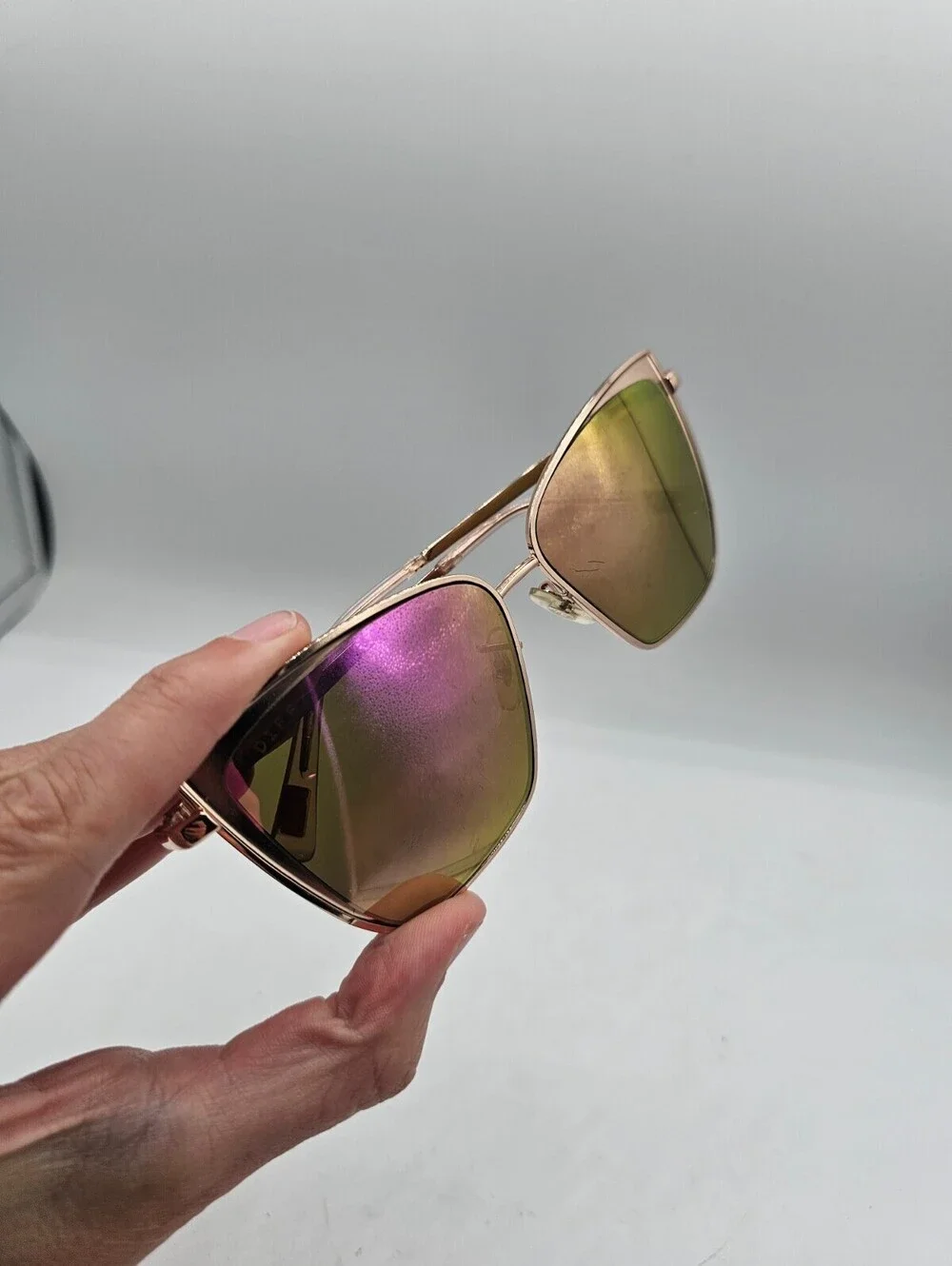 DIFF Womens Becky Rose Gold Mirror Sunglasses